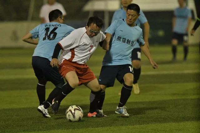 塔图姆36+10哈利伯顿缺阵 绿军逆转步行者3-0